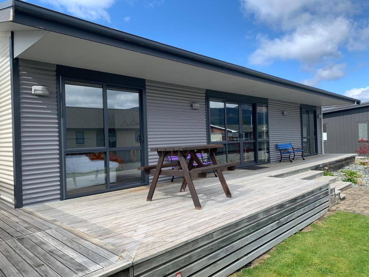 A Beauty On Bligh St Te Anau Villa Exterior photo